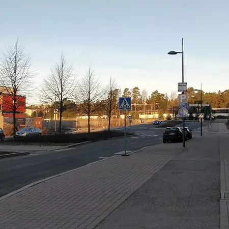 Kotimaailma Helsinki-pomeranssikuja 4