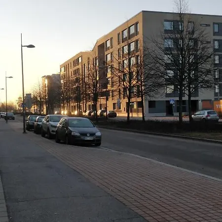 아파트 Kotimaailma Helsinki-pomeranssikuja 4 *